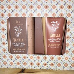 VILA Cardillium Vanilla Goat's Milk Hand Soap and Cream Set - Brown and Cream